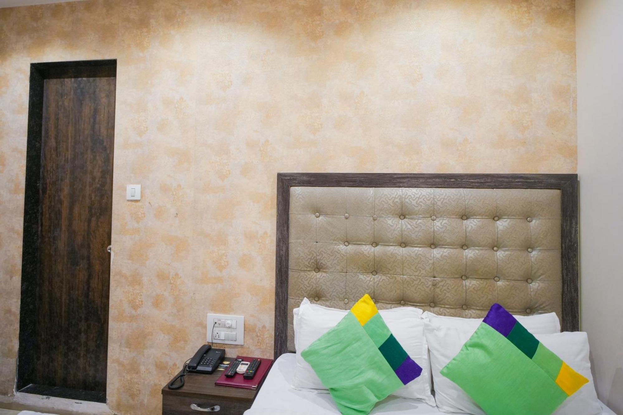 Hotel Skylink Hospitality Mahalaxmi Bombay Exterior foto
