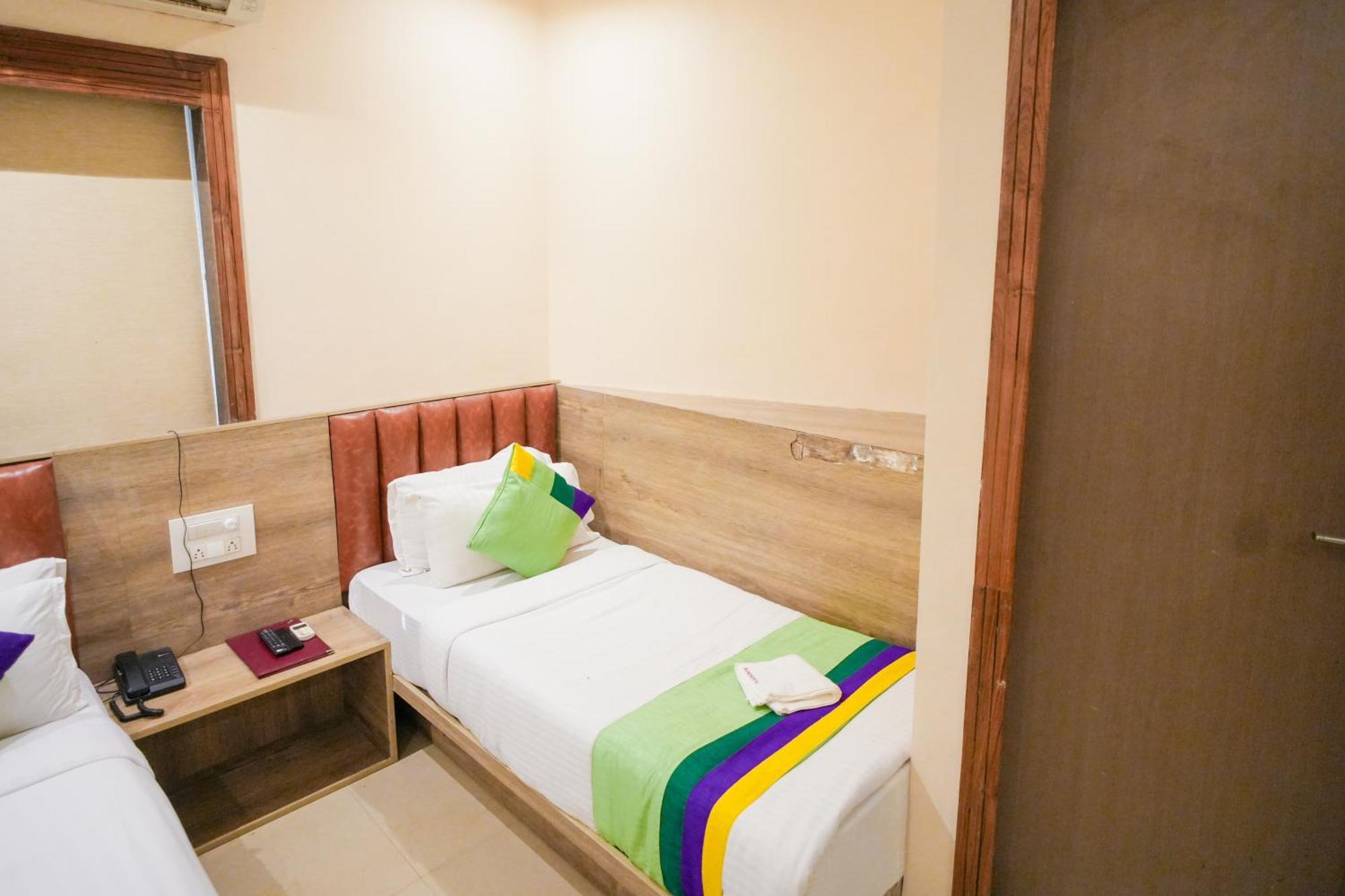 Hotel Skylink Hospitality Mahalaxmi Bombay Exterior foto