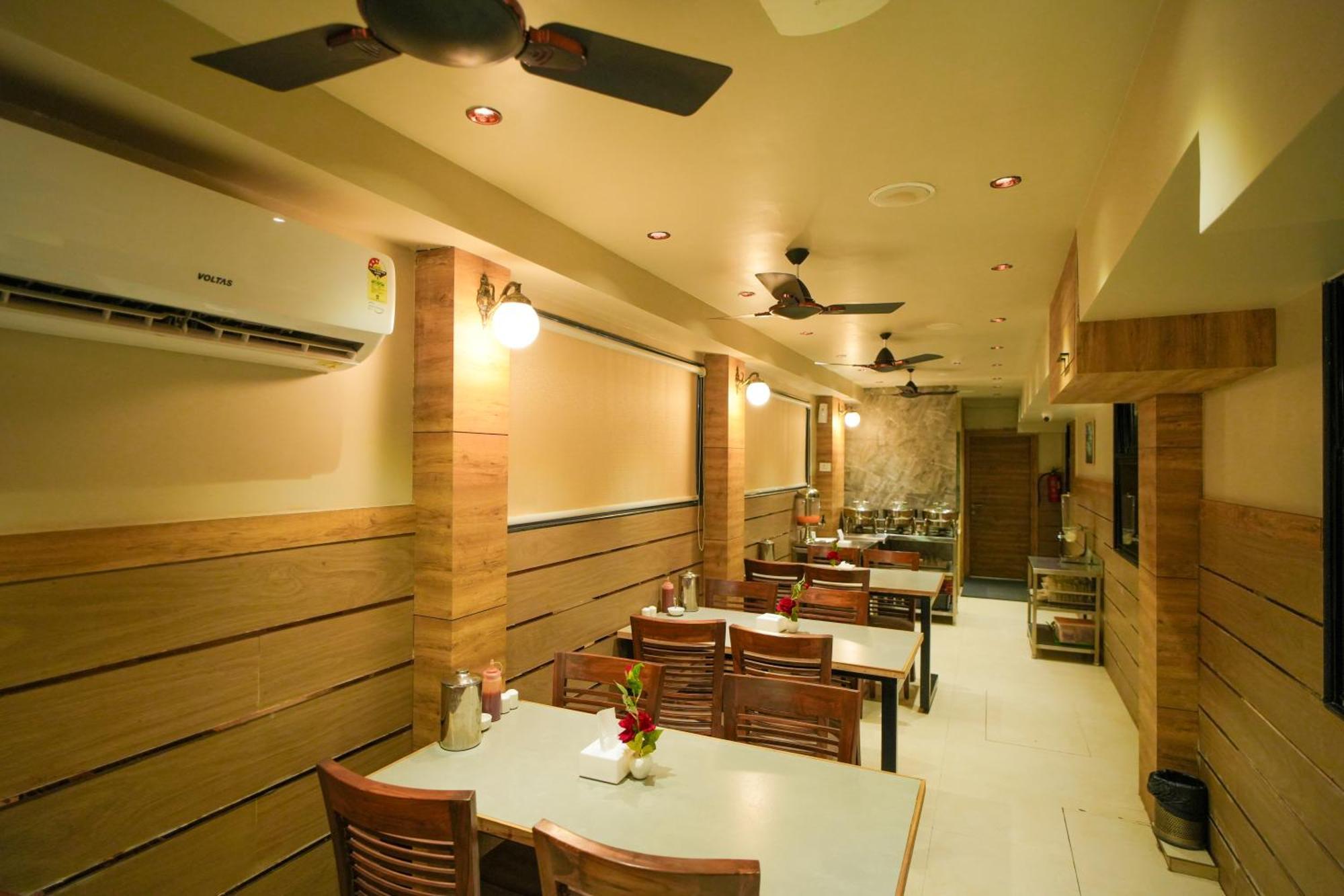 Hotel Skylink Hospitality Mahalaxmi Bombay Exterior foto