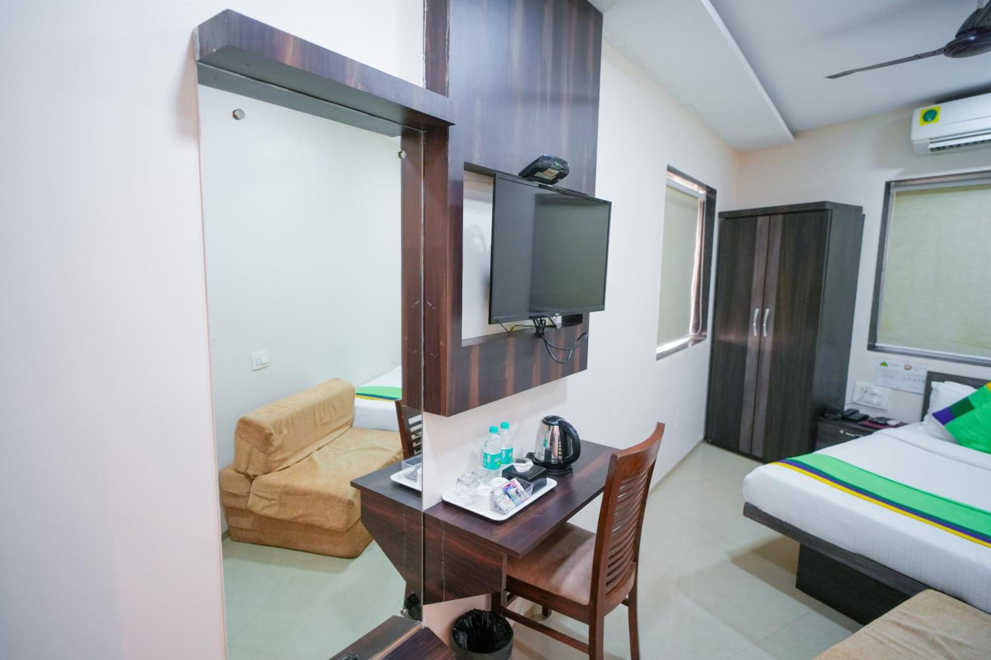 Hotel Skylink Hospitality Mahalaxmi Bombay Exterior foto