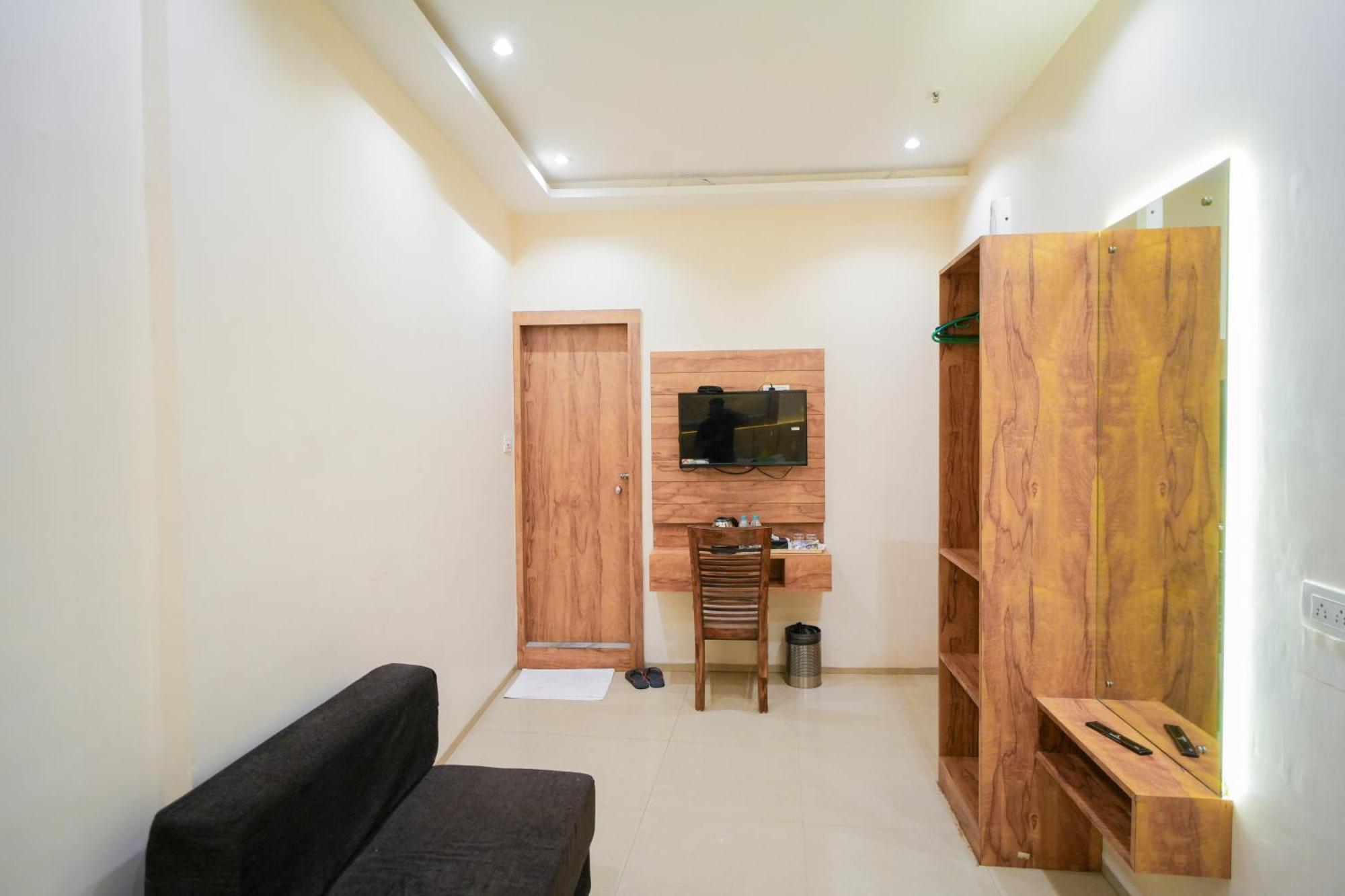 Hotel Skylink Hospitality Mahalaxmi Bombay Exterior foto