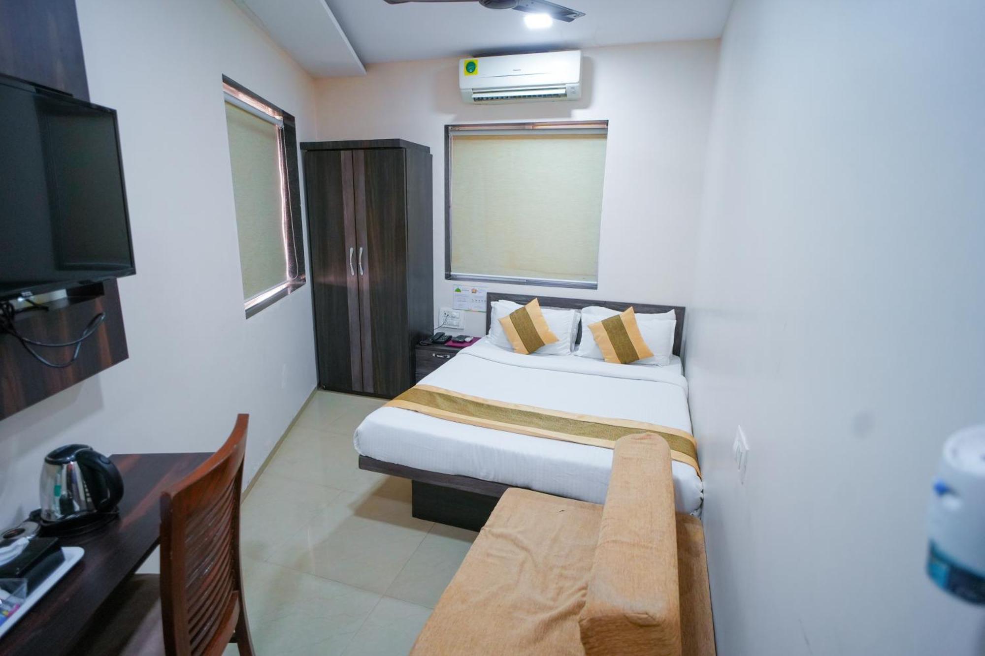 Hotel Skylink Hospitality Mahalaxmi Bombay Exterior foto